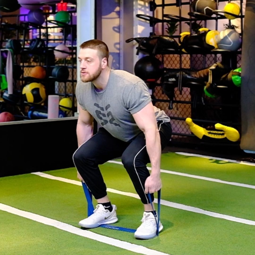 deadlift with resistance band