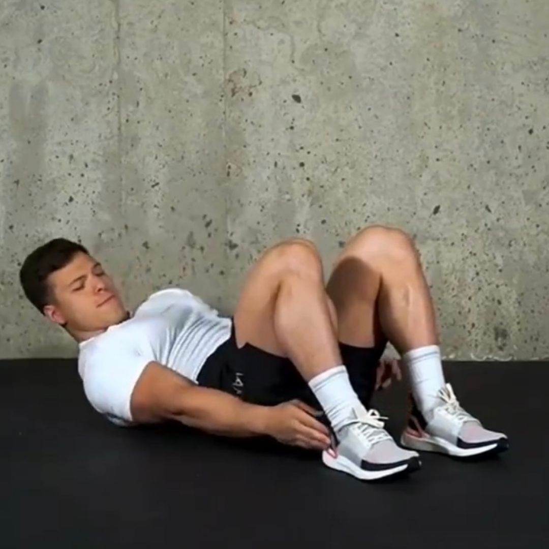 how to do heel touches correctly