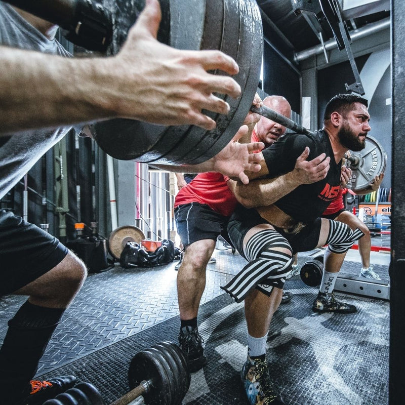 knee wraps vs knee sleeves