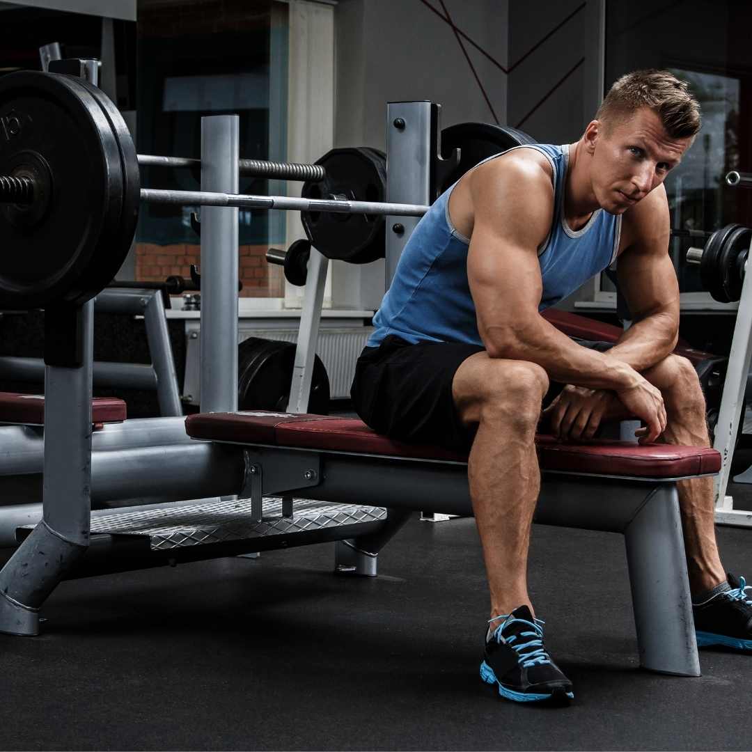 Close Grip Bench Press: Form, Benefits, & Variations - SET FOR SET