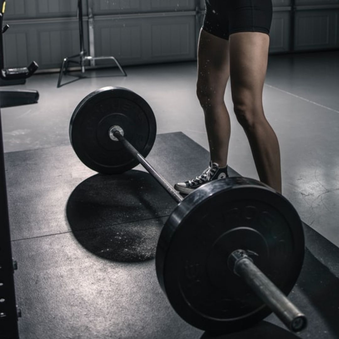 how much does a barbell weigh