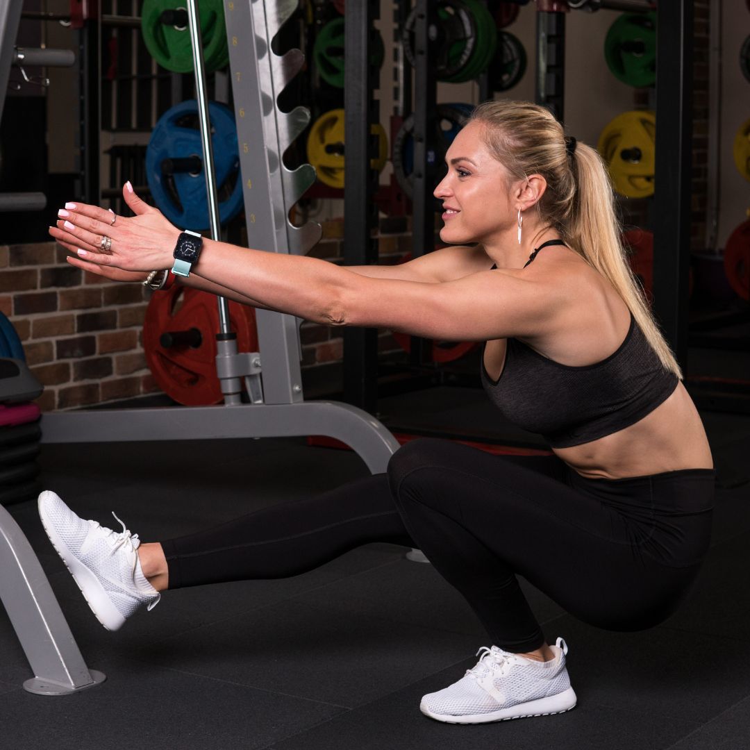 Master The Pistol Squat: Progressions, Variations, Benefits & Workout