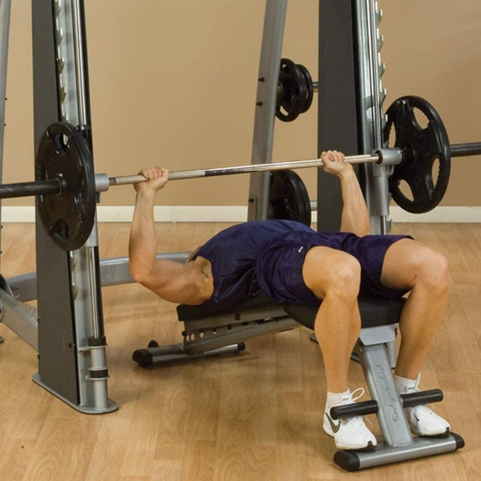 smith machine bench press