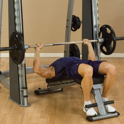 smith machine bench press