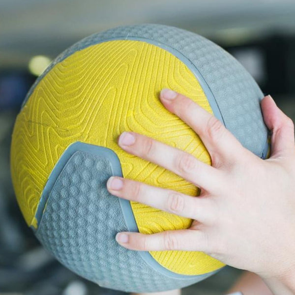 What Weight Medicine Ball Should I Get? SET FOR SET